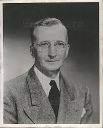 1952 Press Photo Donald MacGregor,Pres of Webster -Chicago Corp.