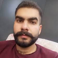 stundents of ashur university