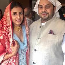 Inside Ishqbaaaz Fame Additi Gupta And Beau Kabir Chopra S Tilak Ceremony To Get Hitched Today Pinkvilla I read harshad is married to a woman named sonam mann. inside ishqbaaaz fame additi gupta and