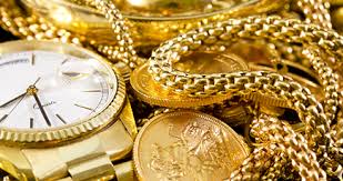 Snapping Their Recent Declining Streak On Mcx Gold Futures Rose 0 63 Percent To 39 695 Rs Per 10 Gram After Declining Over In 2020 Gold Jewelry Bracelet Watch Gold