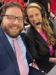 Niki Sutter (@NikSutt)