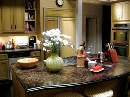 It matches from the room layout to furniture and even decorations how the. We Went To The Actual Houses Seen On Modern Family Check Out The Pics And Tell Us Your Fave Glamour