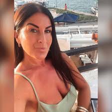 Hi im 23 and bedbound im looking for somewhere that does christmas dinner  fresh if anyone knows places it would be a great help 😁