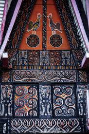 Setiap ukiran dan motif pada ragam hias tana toraja atau tator memiliki nama dan makna khusus. Rumah Adat Toraja Nama Keunikan Gambar Penjelasan