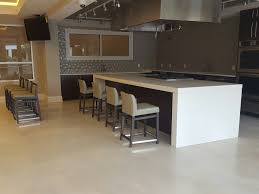 Charcoal Epoxy Flooring Insatlled By Ekhaya Designs In Atlanta Georgia I Wish The Pictures Captured The Iredescence O Flooring Concrete Floors Concrete Decor