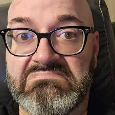 It's just a hand in the busch...in in the Busch...in in the Busch! 🤘🤣🤘  It's beer o'clock my sweets! HAPPY MFn FRIDAY!!! Cheers