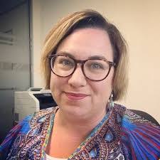 Carolyn Ryder's Instagram, Twitter & Facebook