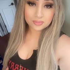 Anna Castaneda's Instagram, Twitter & Facebook