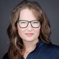 Nikki Krueger's Instagram, Twitter & Facebook