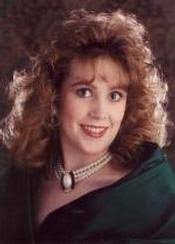 Kelly Bybee's Instagram, Twitter & Facebook