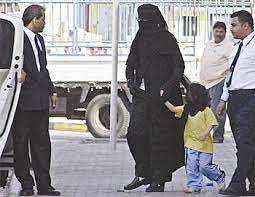 ١.١ مركز البحرين التجاري العالمي. Ù…Ø§ÙŠÙƒÙ„ Ø¬Ø§ÙƒØ³ÙˆÙ† ÙŠØªØ¬ÙˆÙ„ ÙÙŠ Ø§Ù„Ø¨Ø­Ø±ÙŠÙ† Ø¨Ø§Ù„Ø¹Ø¨Ø§Ø¡Ø© Ø§Ù„Ù†Ø³Ø§Ø¦ÙŠØ© Ø§Ù„Ø£ÙˆÙ„Ù€Ù€Ù€Ù€Ù€Ù‰