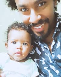 A razão de tudo A alegria do meu Mundo O motivo pelo qual existo  #oPintinhoencontrouasuaPintinha 😍🙏🏾❤️👨‍👧