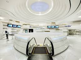 Cinema city arad aduce amatorilor de filme din oras 10 sali de cinema care pot gazdui peste 1.600 de spectatori simultan, sali dotate cu cele mai. Hangzhou Broadway Cinemas Knstrct Cinema Design Mall Design Retail Design