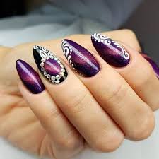 Ibdgel glitter cat eyes gel, transparent color with glitter cat eye effect, there are 18 colors for your choice. 30 Beautiful Cat Eye Nail Design For 2018 Beautybigbang