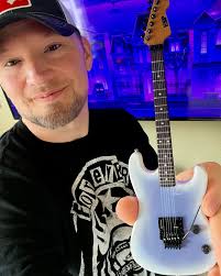 Never underestimate the power of the pentatonic scale 🤣 #guitar #guitarist  #guitarplayer #guitarsolo #guitarcover #guitars #guitaristsofinstagram  #guitarplayers #guitargear #guitarscales #pentatonic #joebonamassa  @joebonamassa #guitaramp ...