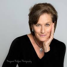 Diane Greenblatt's Instagram, Twitter & Facebook