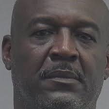 Man takes woman's purse, car while she receives medical treatment