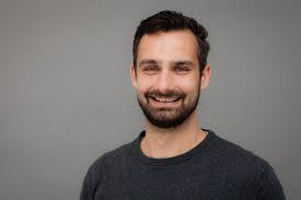 Daniel Holzwarth's Instagram, Twitter & Facebook