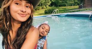 Good morning friends and clients. 🌅 I know that I often make posts about  my profession, but today I want to tell you a little about myself, so that  you can get