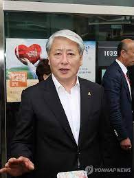 그 아들을 판사로 그 자리에 앉혔다는 그 얘기가. ì§ê¶Œë‚¨ìš© í˜ì˜ ê¹€ì–'í˜¸ ì‚¼ì²™ì‹œìž¥ í•­ì†Œì‹¬ë„ ë¬´ì£„ ì‹¤ì‹œê°„ë‰´ìŠ¤ ê¸°ì‚¬ë³¸ë¬¸ ê°•ì›ë„ë¯¼ì¼ë³´