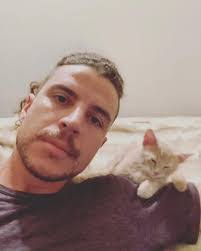 Reuben Walker's Instagram, Twitter & Facebook