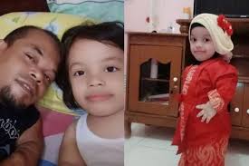 120372110349 nabillah nur azizah 3812017. Jadi Youtuber Sejak Belia 10 Potret Memikat Nabila Putri Ucok Baba