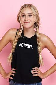 Http Celebmafia Com Wp Content Uploads 2017 12 Emily Skinner Izzy Be Clothing 2017 9 Jpg Celebrities Female Positive Fashion Tank Top Fashion