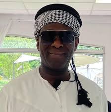 🎊🎊🎊🎊🎊🎊🎊🎊 "Joyeux anniversaire à notre chère Promotrice, Madame  Flavie LOMBO ! Les étudiants de CLAVIS ATLAS INSTITUT vous souhaitent un  joyeux anniversaire rempli de joie, de bonheur et d'amour ! Vous êtes