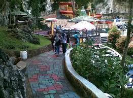 Maka bisa kita katakan itu sangat luar biasa, untuk itu mari bersama kita lihat 10 wisata bunga paling indah yang ada di seluruh dunia. Tiket Wisata Cikole Pandeglang Terbaik Gerai News