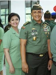 Pada awal dibentuk bernama tentara keamanan rakyat (tkr) kemudian berganti nama menjadi tentara republik indonesia (tri) dan kemudian diubah lagi namanya menjadi tentara nasional. Pesan Bijak Bella Saphira Untuk Para Istri Anggota Tni Kumparan Com