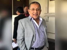 And it's even more amazing considering that… he was once suspended after umno found him guilty of money politics. Zvzs0qs5ojwkqm