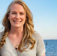 Rachel Barajas's Instagram, Twitter & Facebook