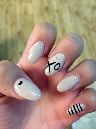 While the almond shape is typically spotted on long lengths, it can also work for short nails. 27 Stylish Short Almond Shaped Nails Design Ideas