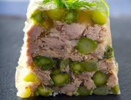 25 Recettes De Terrines Qui Sentent Bon Le Soleil En 2020 Recette De Terrine Terrine Recettes De Cuisine