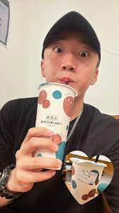 終於喝到了！！爆紅西瓜烏龍來了🍉 西瓜自帶甜味，推薦無糖微冰跟著瘋狗點就對了👍 #無糖微冰#珍煮丹#員瑛同款#西瓜烏龍