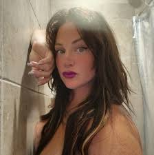 Are people dressing up for the Beetlejuice premiere?