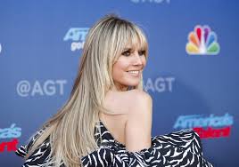 Heidi klum's daughter is already stepping into her footsteps and killing the fashion game at only 16. Heidi Klum I Can T Get A Coronavirus Test After Feeling Feverish