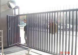 Rayli Yana Kayar Demir Kapi Madoors