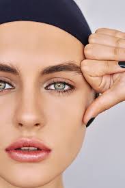 The No Makeup Makeup Trick I Keep Using For Zoom Tightlining Eyeliner Eyeliner Techniques Makeup Eyeliner