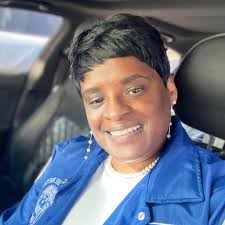 𝙍𝙀𝙇𝙄𝙀𝙁 𝙂𝙀𝙏𝙎 𝙏𝙃𝙀 𝘼𝙇𝘿𝙀𝙉 𝙍𝙄𝘾𝙃𝘼𝙍𝘿𝙎 𝙐𝙋𝙂𝙍𝘼𝘿𝙀!  💙🍃 From your trusted White Flower to a trusted face, meet Alden Richards,  your newest #ReliefBuddy in everyday comfort. ✨ Say goodbye to aches and  pains