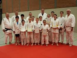 In karate, we are always trying to use our body the most efficient way. Elf Sportlerinnen Und Sportler Bestehen Judo Gurtelprufung Ww Kurier De