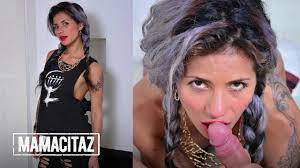 放荡的另类小妞劳拉·黑山（laura Montenegro）深入她的拉丁阴户并精液- MAMACITAZ - Pornhub.com
