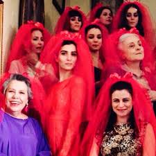 Pin By Derya Koyuturk On Aktrisler In 2020 Looking Gorgeous Tuba Buyukustun Tuba