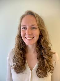 Laura Callender's Instagram, Twitter & Facebook