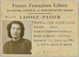 Le chant des partisans ou chant de la libération est l'hymne de la résistance française durant l'occupation par l'allemagne nazie, pendant la seconde l'idée et l'ébauche de la mélodie du chant des partisans sont de la chanteuse et compositrice anna marly qui le reprend en 1943 à londres car. Le Chant Des Partisans Creation Et Diffusion L Ordre De La Liberation Et Son Musee