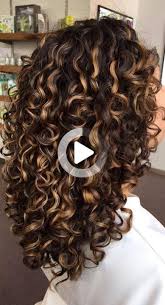最新のは絶対に無料長いナチュラルカーリーヘアのアイデアこれは一般的な真実である 女性はキープ直接巻き毛の願い巻き毛毛束を持って 女の子たち absolutely curly free h curly hair styles naturally curly hair styles long hair styles