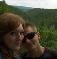 How to manage a forever public Minecraft realm without using third-party  services?