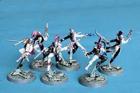 I always wanted to paint them, because of their dynamic. On Tippy Toes Aeldari Harlequins Wargaming Hub