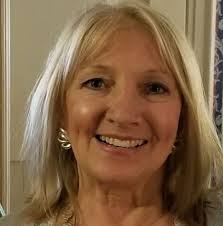 I have a little bay tree in a pot in my garden and have looked online how  best to dry the leaves but haven't been successful so far. Does anyone have  any