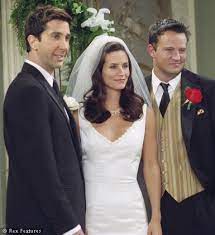 232 070 tykkäystä · 1 074 puhuu tästä. Courteney Cox Wedding Dress Illuminate My Event